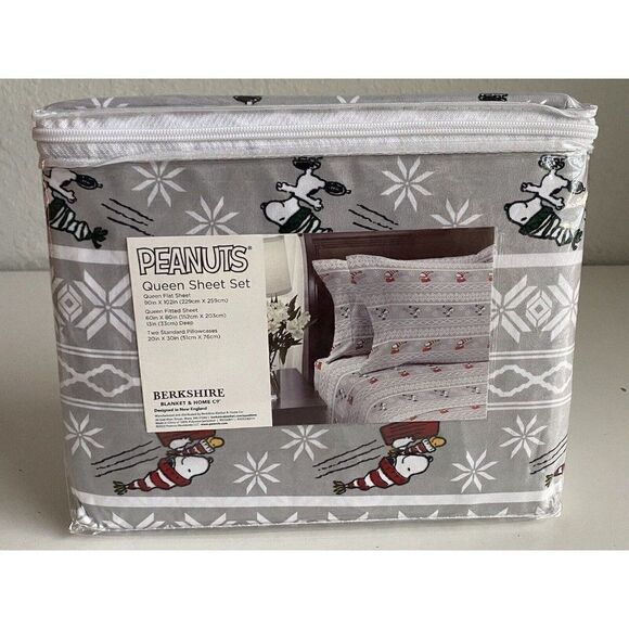Peanuts Snoopy Sledding Ice Skating Winter Queen Size Super Soft Sheet Set NEW - Picture 7 of 12